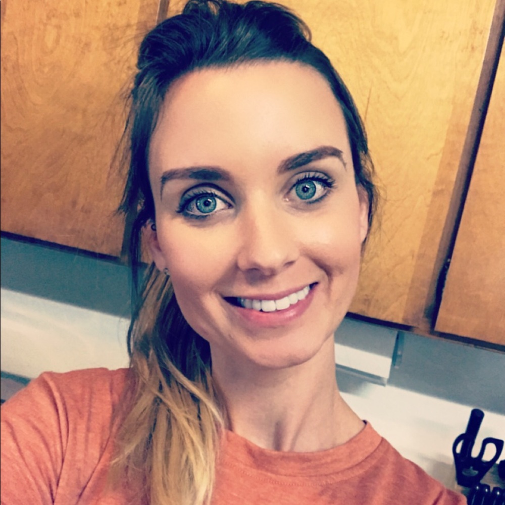 Meet your Posher, Andrea